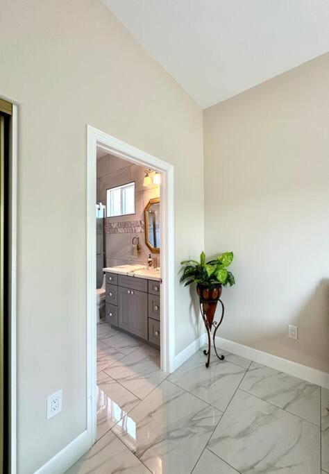 Villa New Renovated House In Little Saigon Midway City Exterior foto