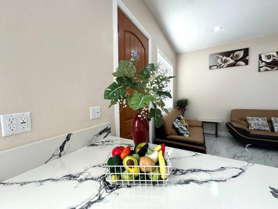 Villa New Renovated House In Little Saigon Midway City Exterior foto